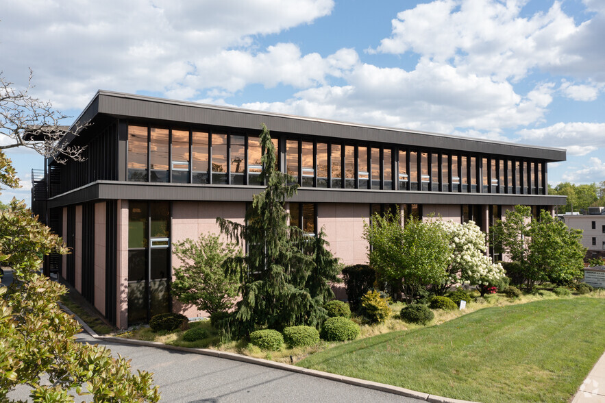 333 Sylvan Ave, Englewood Cliffs, NJ for lease - Building Photo - Image 2 of 4