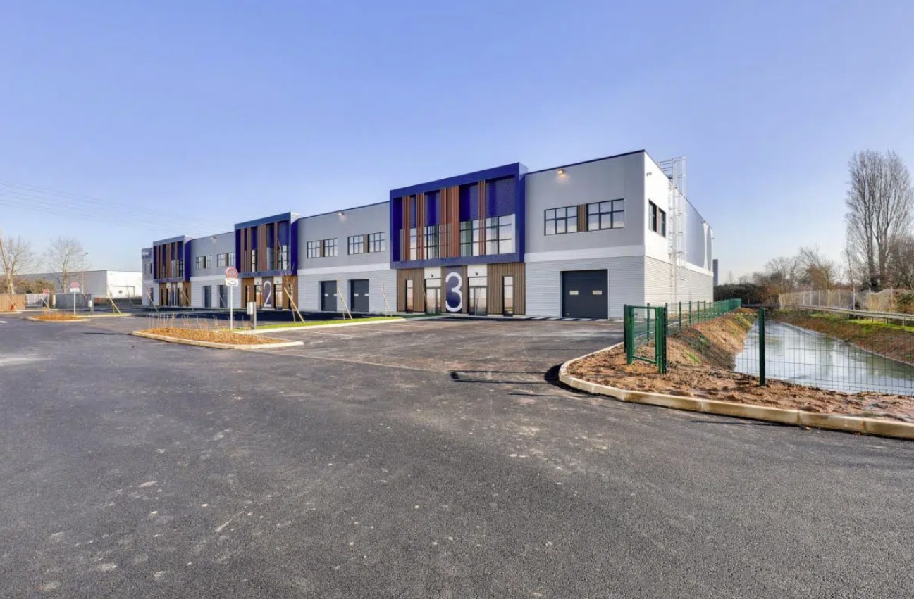 Rue Diderot, Saint-Michel-sur-Orge for lease Building Photo- Image 1 of 7