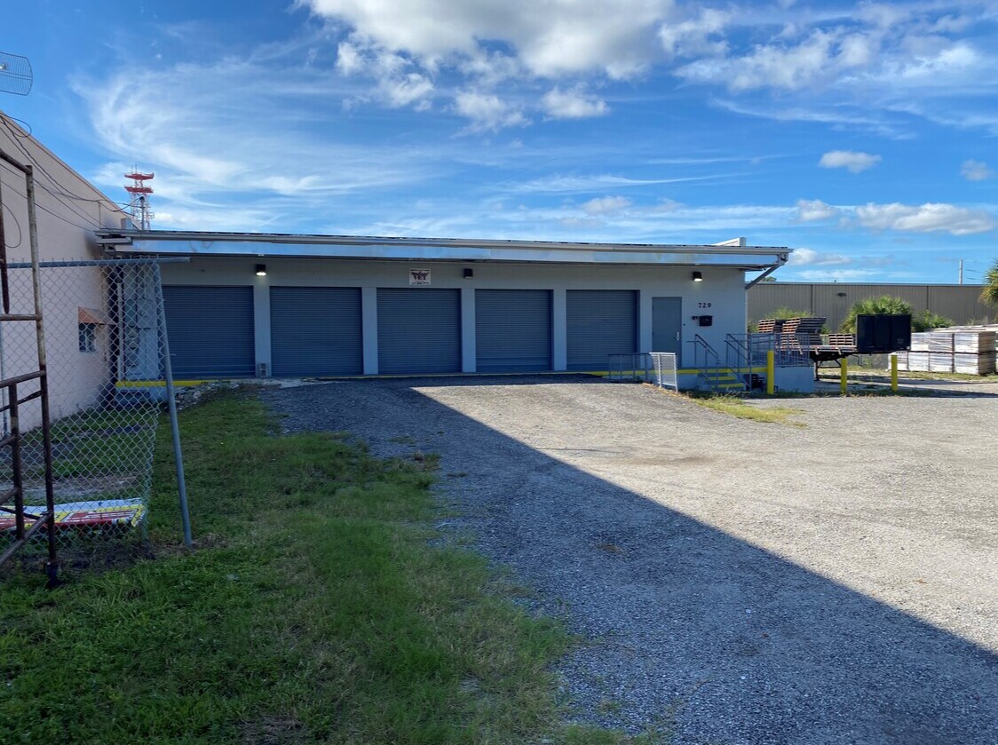 725-729 E. Seminole Avenue, Melbourne, FL for sale Building Photo- Image 1 of 1