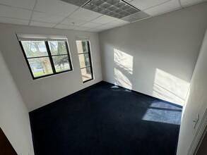 4900 S University Dr, Davie, FL for lease Interior Photo- Image 1 of 4