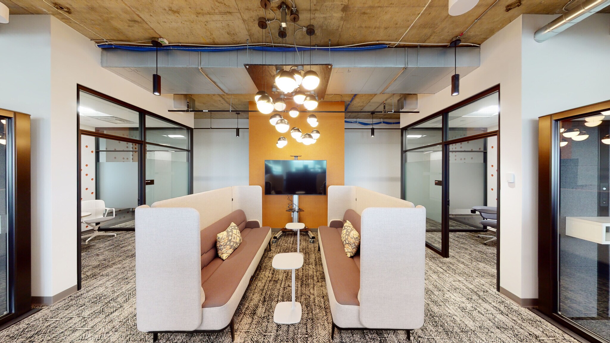 701 Carlson Pky, Minnetonka, MN for lease Interior Photo- Image 1 of 14