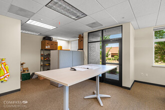 963 SW Simpson Ave, Bend, OR for lease Interior Photo- Image 2 of 6