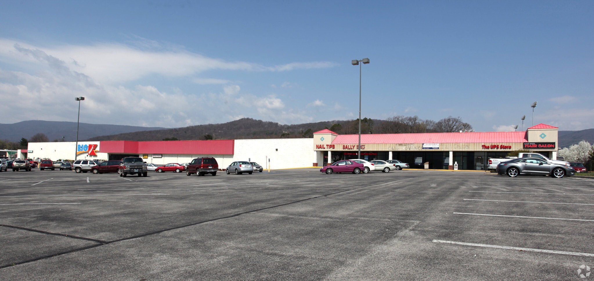 1325-1395 W Main St, Salem, VA for lease Building Photo- Image 1 of 8