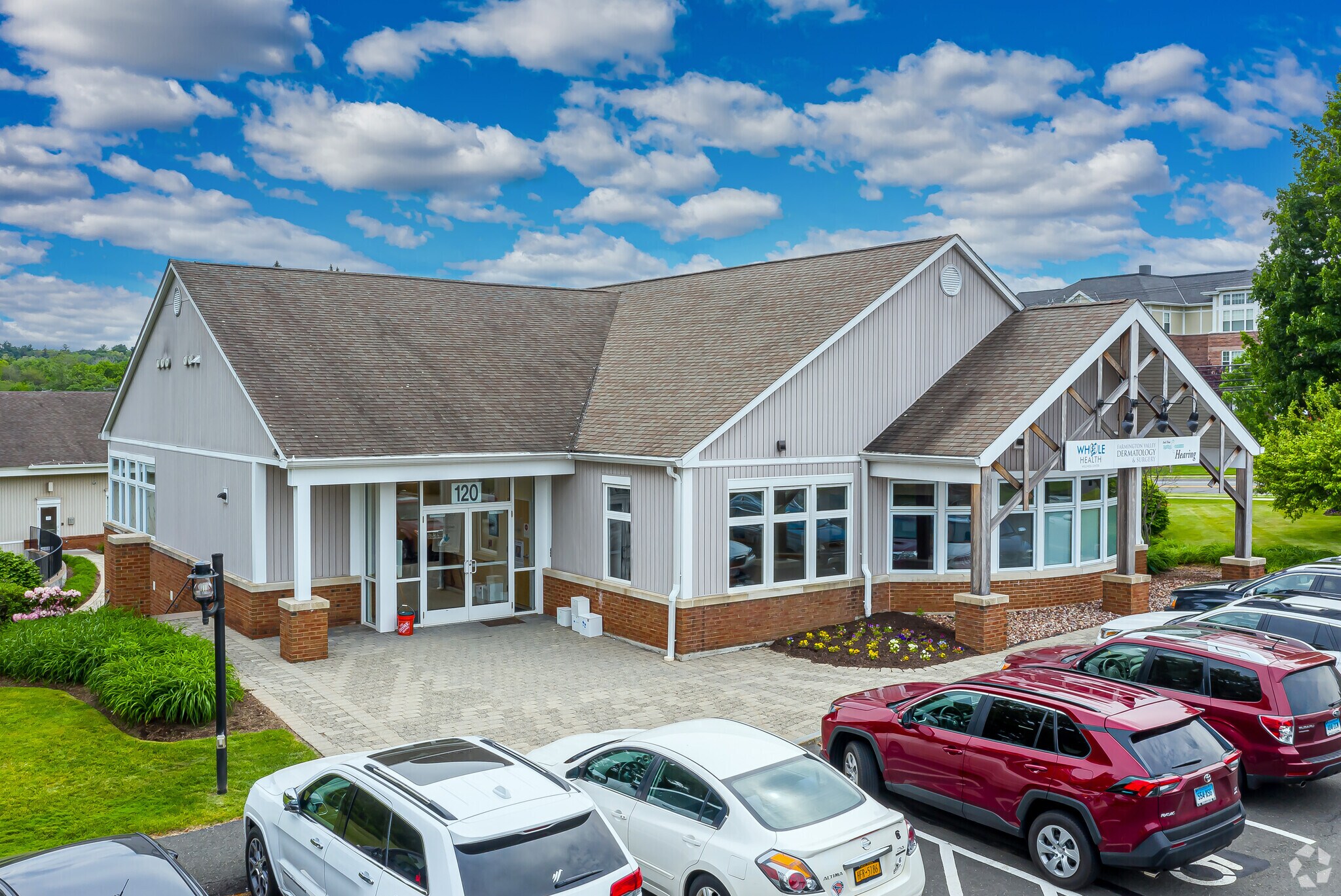 120152 Simsbury Rd, Avon, CT 06001 Riverdale Farms