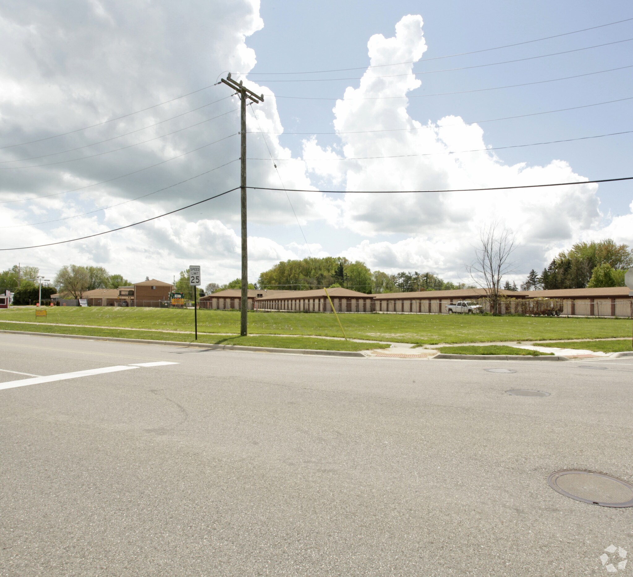 Hooker St, New Baltimore, MI for sale Primary Photo- Image 1 of 1