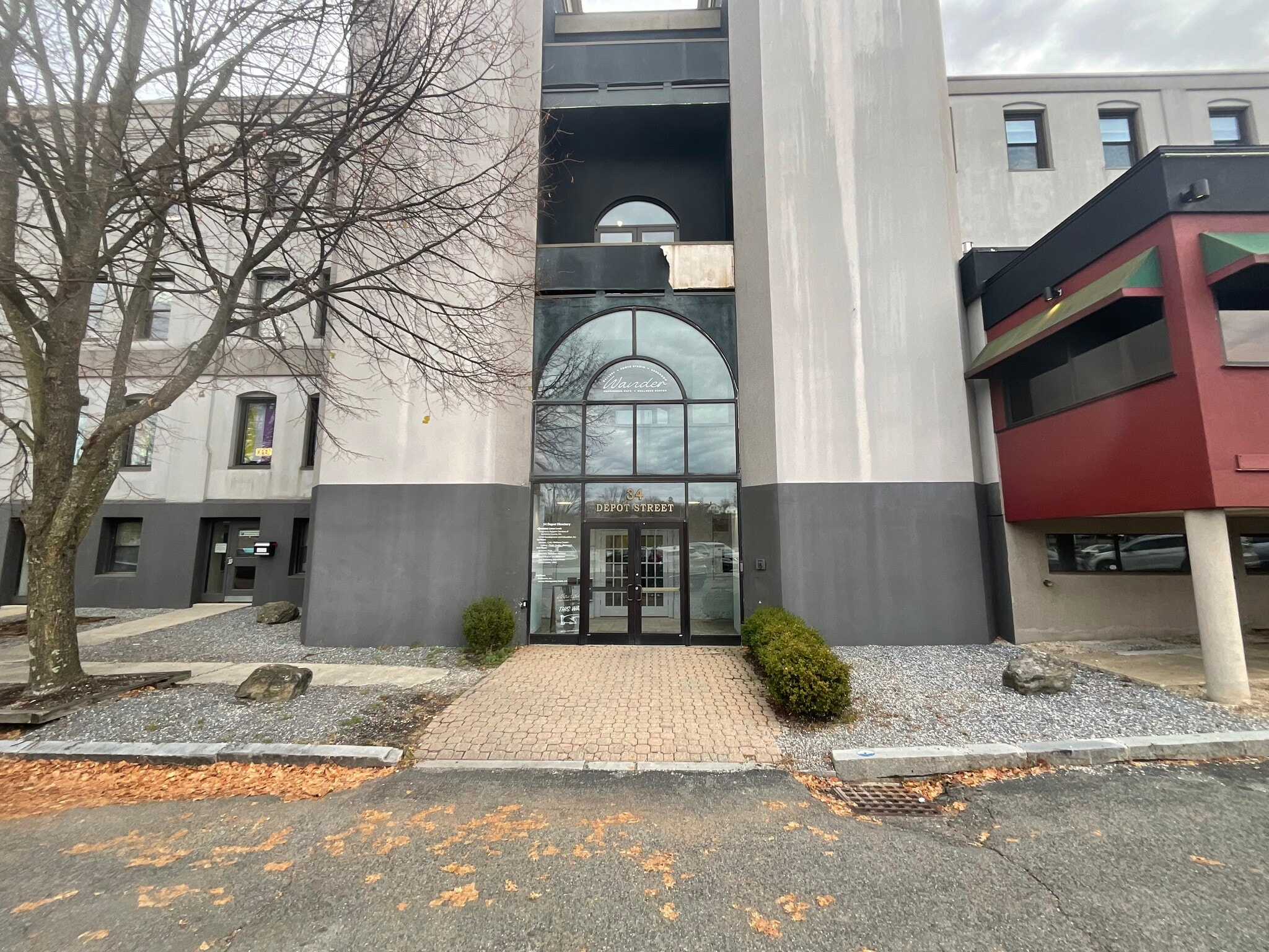 34 Depot St, Pittsfield, MA for lease Interior Photo- Image 1 of 14