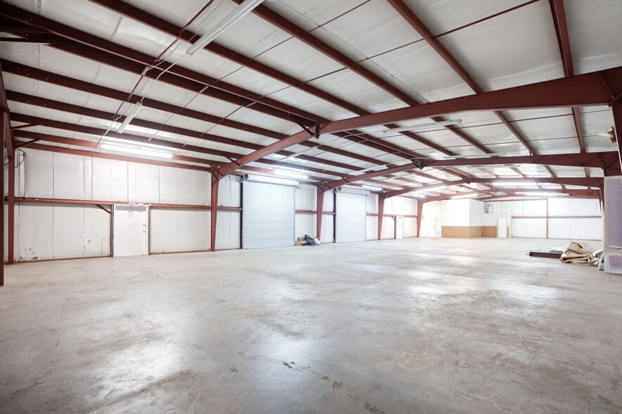 3945 Sawyer Rd, Sarasota, FL for sale - Building Photo - Image 3 of 8