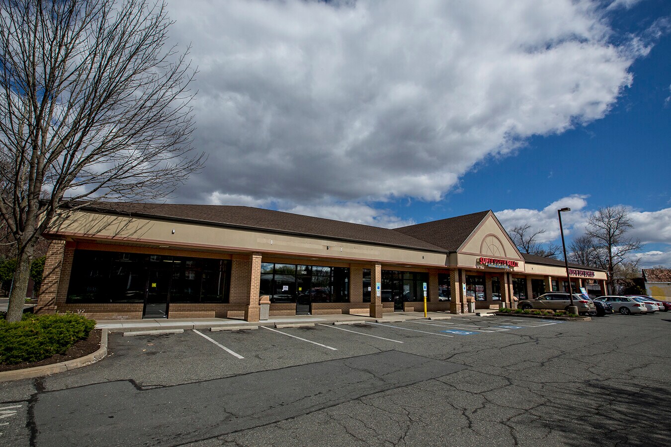 22492499 Woodbridge Ave, Edison, NJ 08817