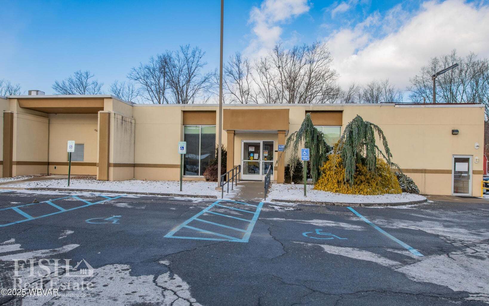 529 High St, Lock Haven, PA for sale Primary Photo- Image 1 of 1