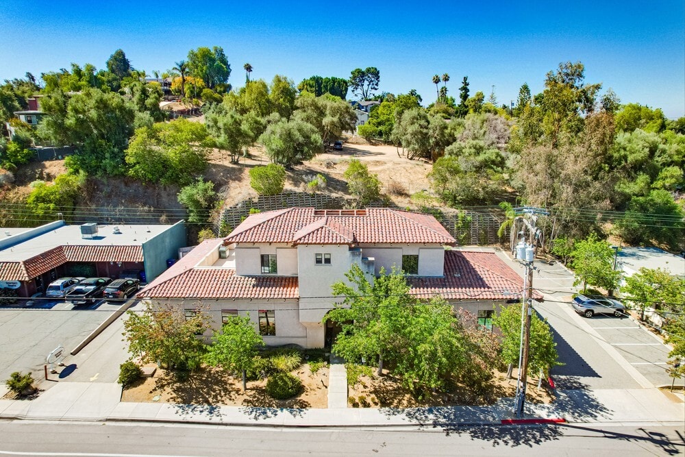 343 E Alvarado St, Fallbrook, CA for sale Building Photo- Image 1 of 90