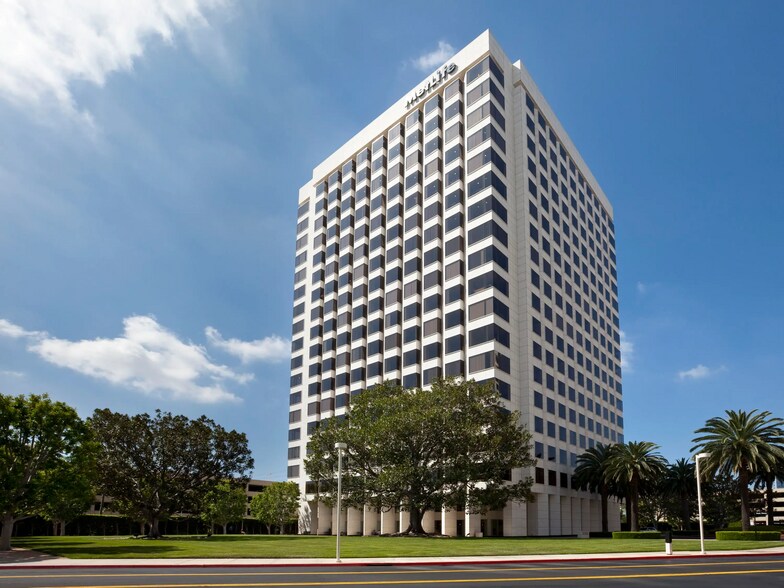 5 Park Plaza Irvine CA 92614 Jamboree Center LoopNet com