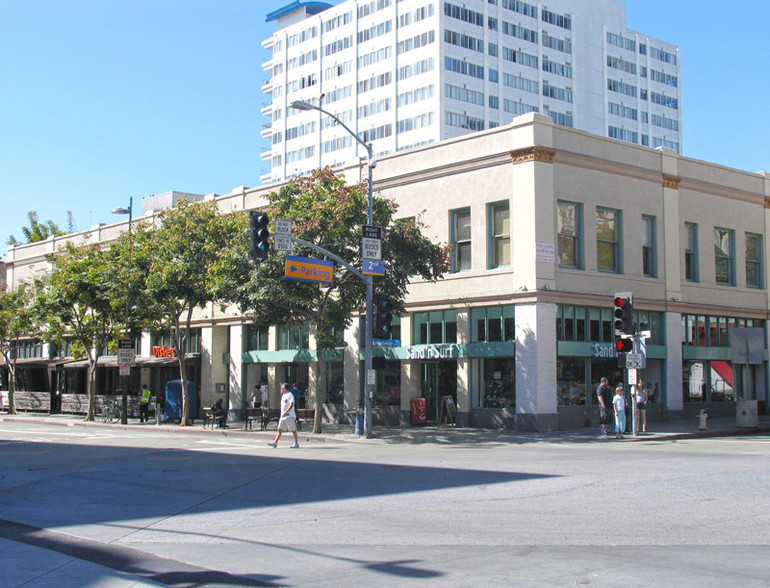 119-131 Broadway, Santa Monica, CA for lease - Primary Photo - Image 1 of 9