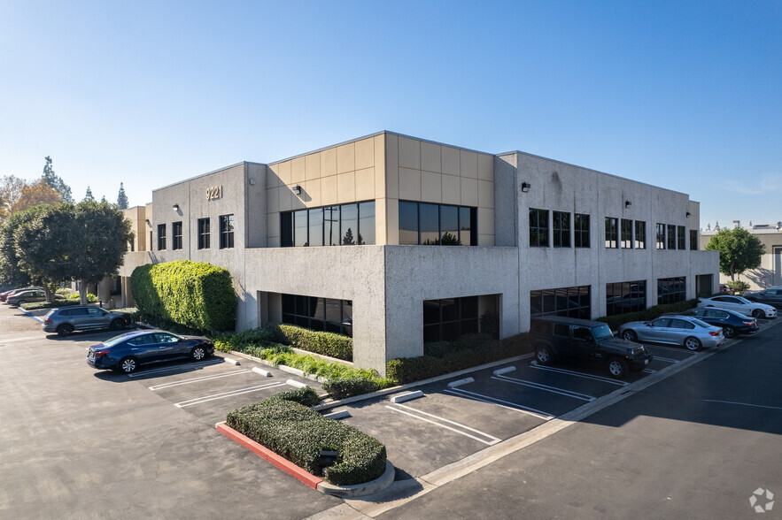 9221 Corbin Ave, Northridge, CA for lease - Building Photo - Image 1 of 12