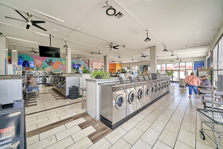 3046 E Florence Ave, Huntington Park, CA for sale - Building Photo - Image 2 of 26