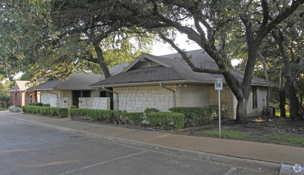 8416 Old Mcgregor Rd, Woodway, TX for sale - Primary Photo - Image 1 of 1