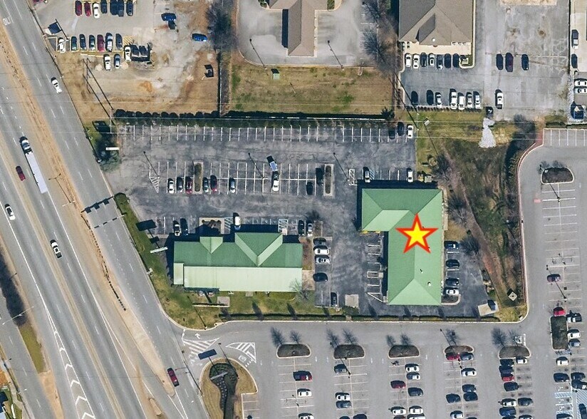 3007 Memorial Pky SW, Huntsville, AL 35801