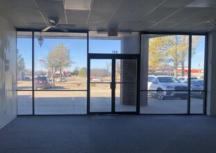 697-845 N Aspen Ave, Broken Arrow, OK for lease Interior Photo- Image 2 of 33