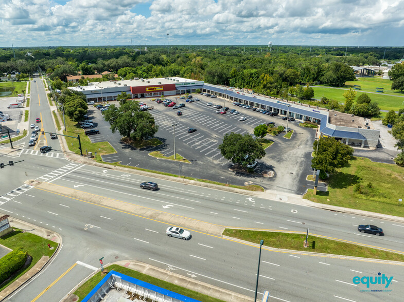 1101 W North Blvd, Leesburg, FL for lease - Building Photo - Image 2 of 5