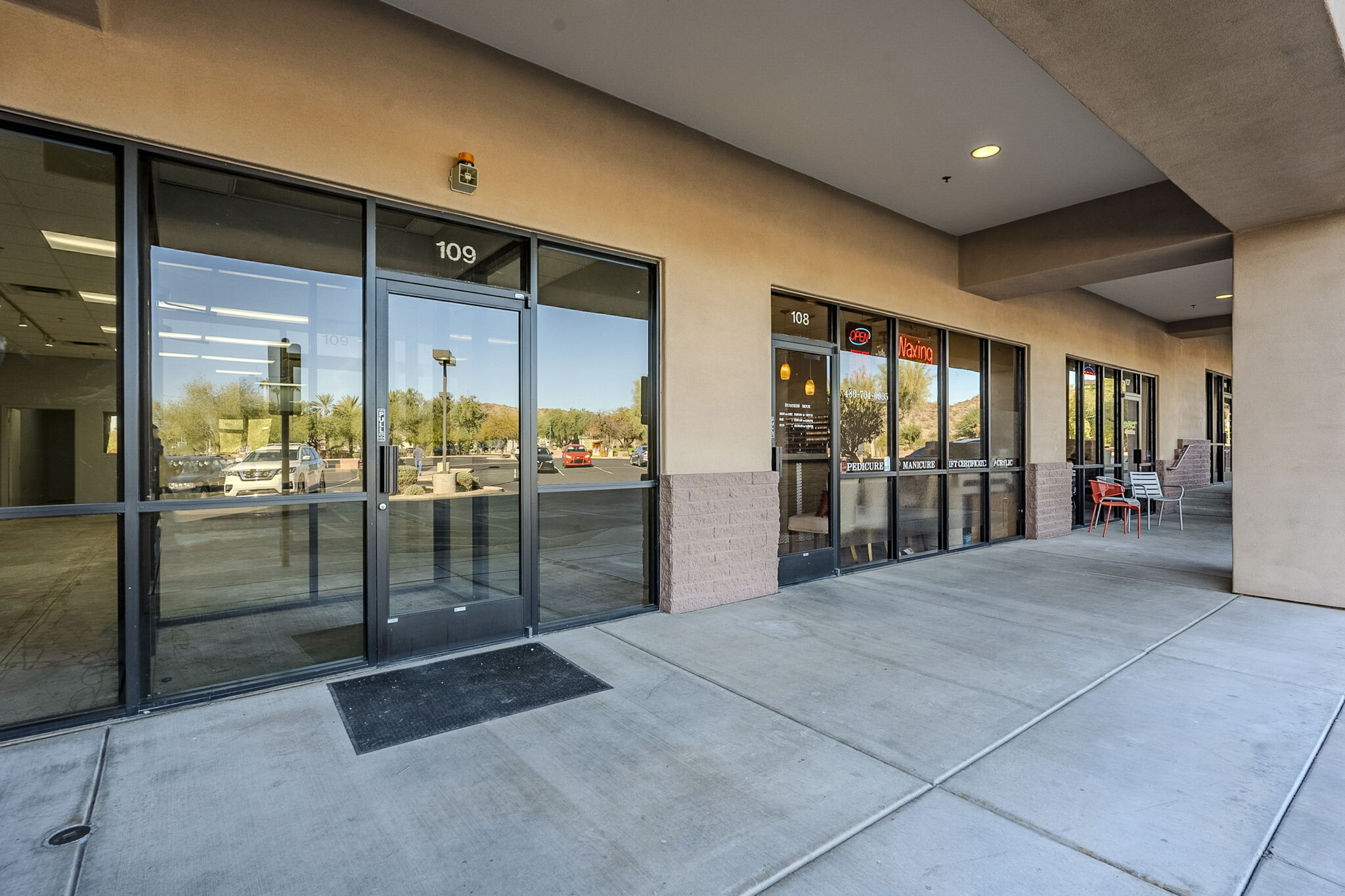 3145 E Chandler Blvd, Phoenix, AZ for lease Building Photo- Image 1 of 8