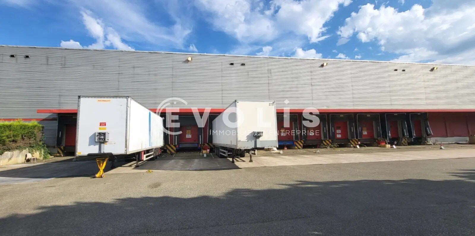 5 Avenue Johannes Gutenberg, Maurepas for lease Building Photo- Image 1 of 4