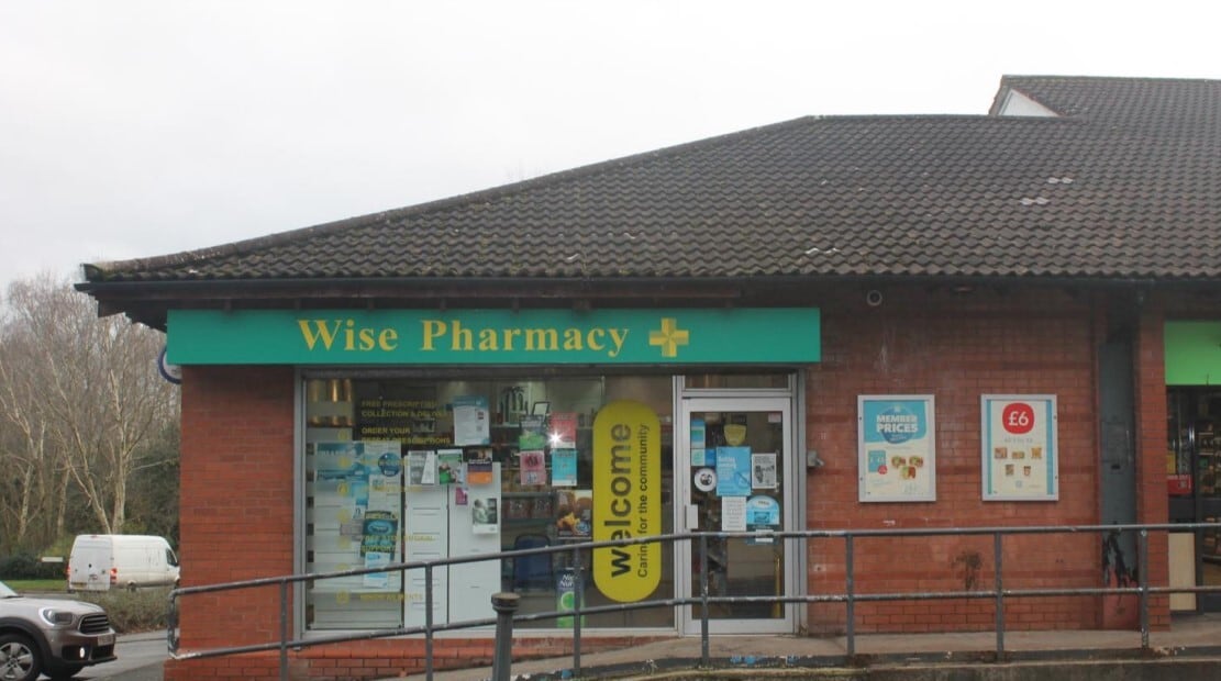 Windmill Hill Av W, Runcorn for sale Primary Photo- Image 1 of 1