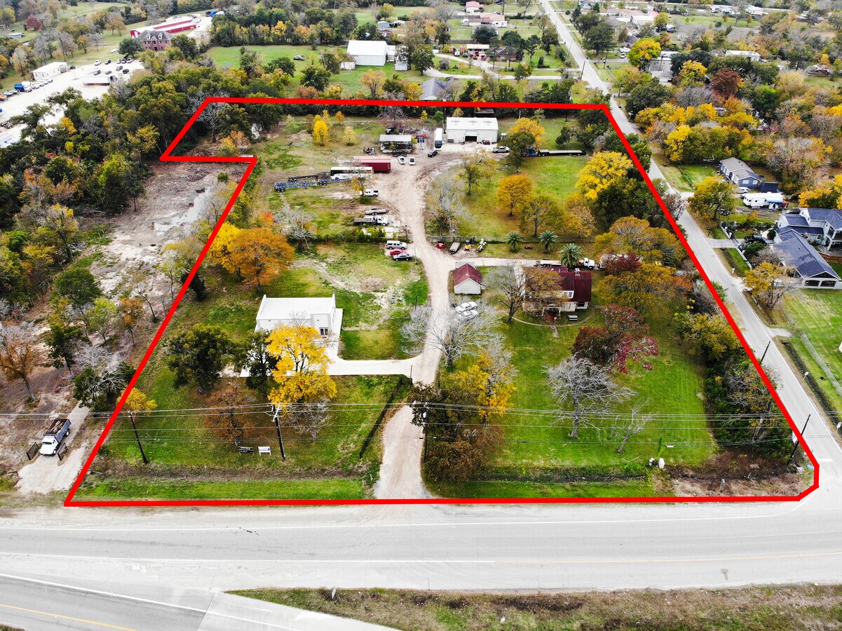 7223 Decker Dr, Baytown, TX 77520