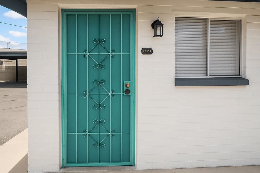 604 S Bellview, Mesa, AZ for sale - Primary Photo - Image 2 of 8