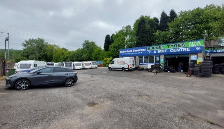 Bawtry Rd, Brinsworth for lease - Primary Photo - Image 2 of 2