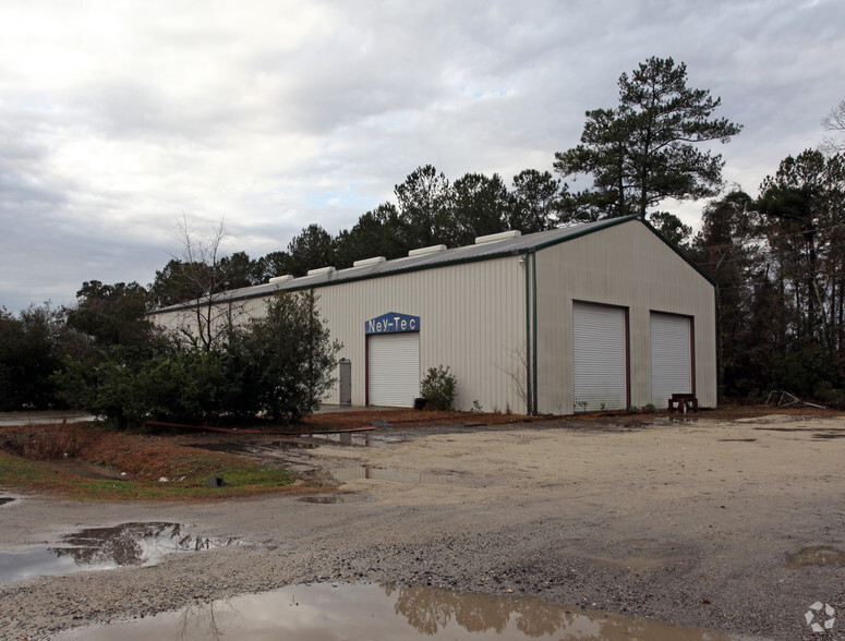 517 A Long Point Rd, Mount Pleasant, SC for lease - Building Photo - Image 2 of 3