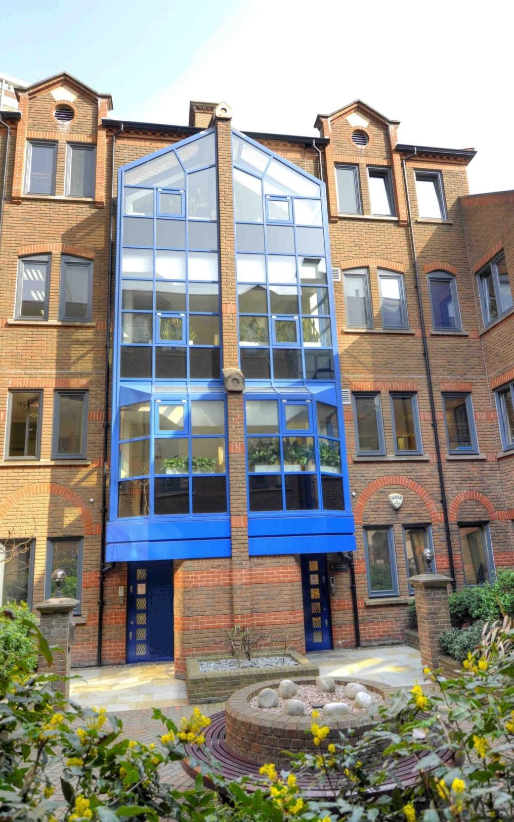 20-21 Angel Gate, London for sale Primary Photo- Image 1 of 1