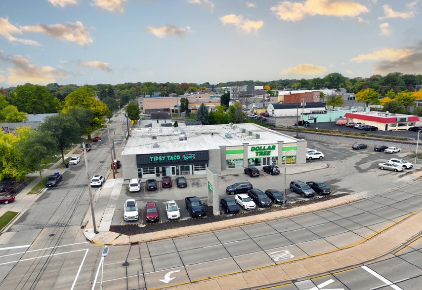 127 S Memorial Dr, Appleton, WI for sale - Building Photo - Image 1 of 1