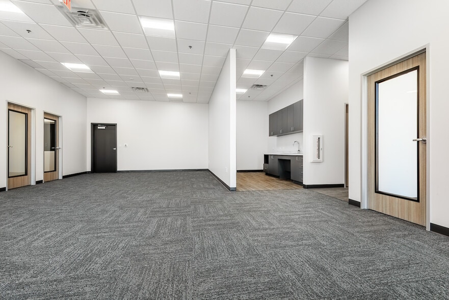 4521 N US Highway 67, Midlothian, TX for sale - Interior Photo - Image 2 of 9