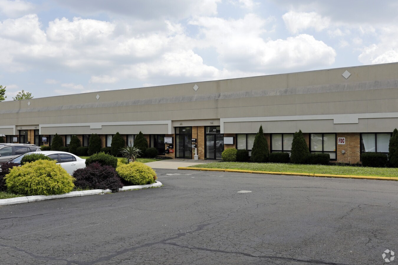 111 Buck Rd, Huntingdon Valley, PA 19006