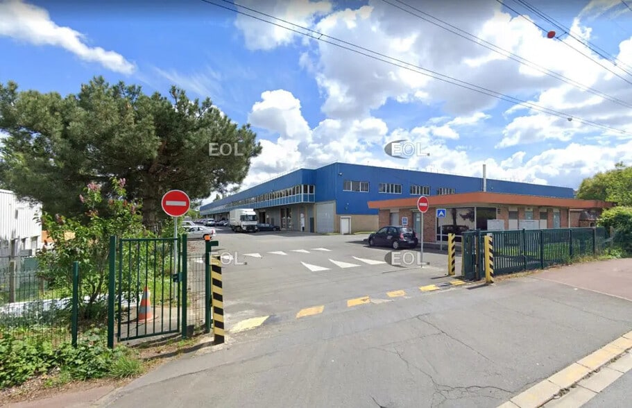 Flex in Antony for lease - Building Photo - Image 2 of 3