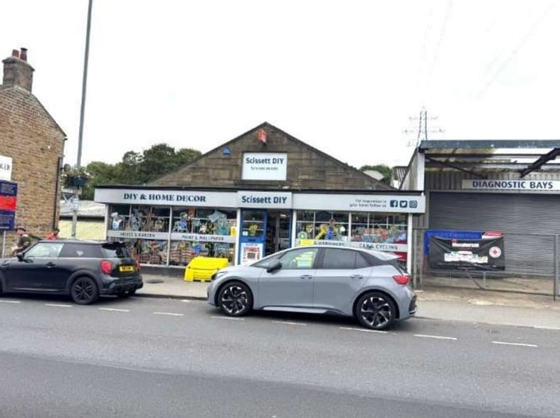 141 Wakefield Rd, Scissett for sale - Primary Photo - Image 1 of 1