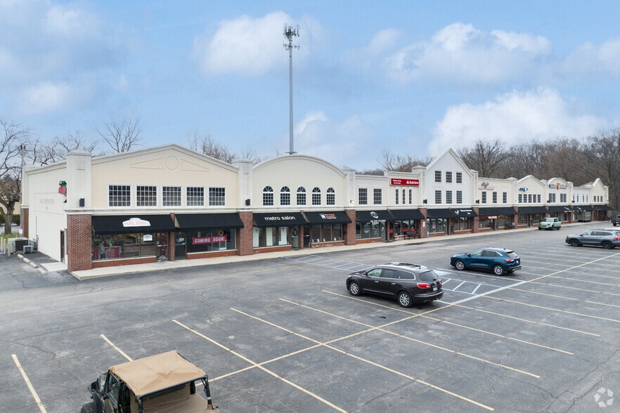 4024 N Holland Sylvania Rd, Toledo, OH for lease - Building Photo - Image 2 of 7