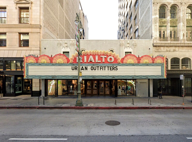 810-812 S Broadway, Los Angeles, CA for sale - Building Photo - Image 2 of 5