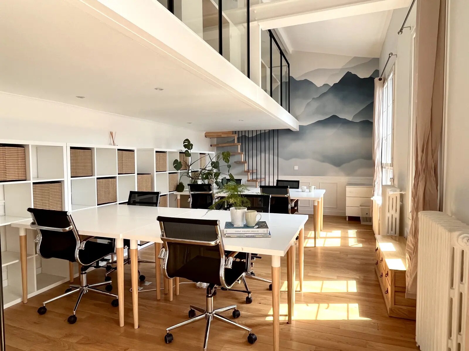 40 Cité Des Fleurs, Paris for lease Building Photo- Image 1 of 10