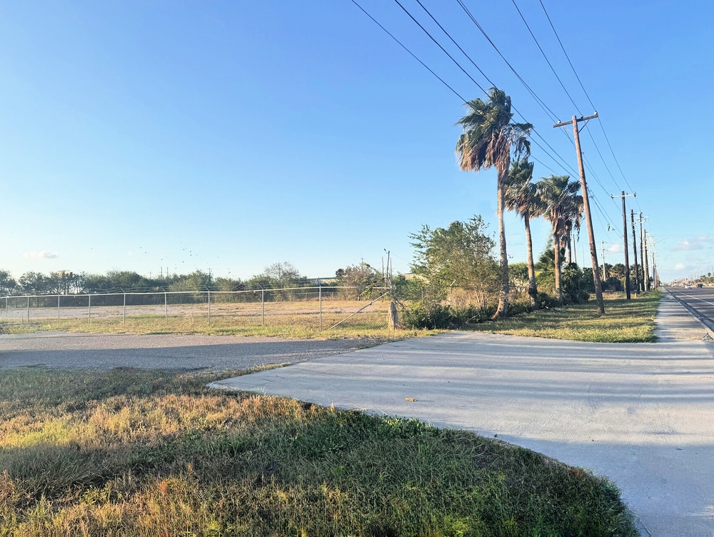 6161 Ayers St, Corpus Christi, TX for sale Primary Photo- Image 1 of 4