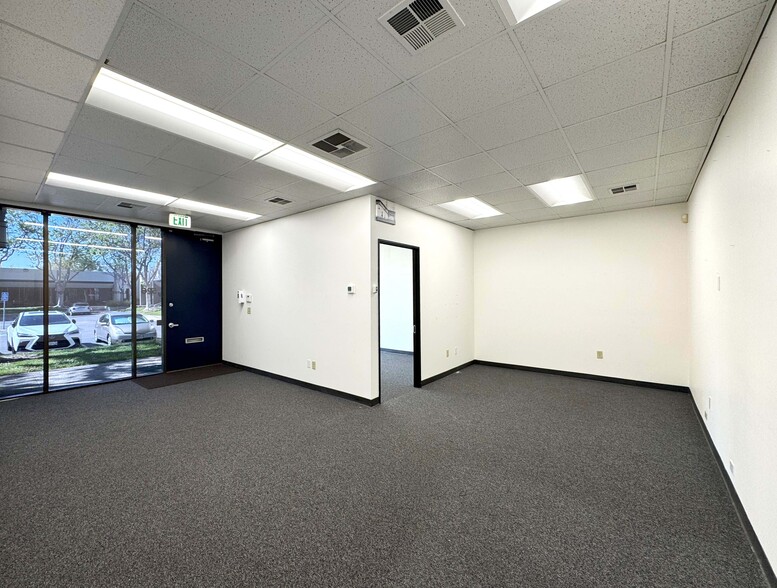 436-598 McCormick St, San Leandro, CA for lease - Building Photo - Image 3 of 9