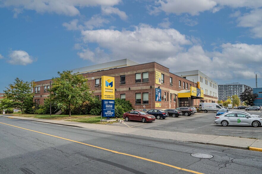 454 Av Beaumont, Montréal, QC for lease - Building Photo - Image 2 of 4