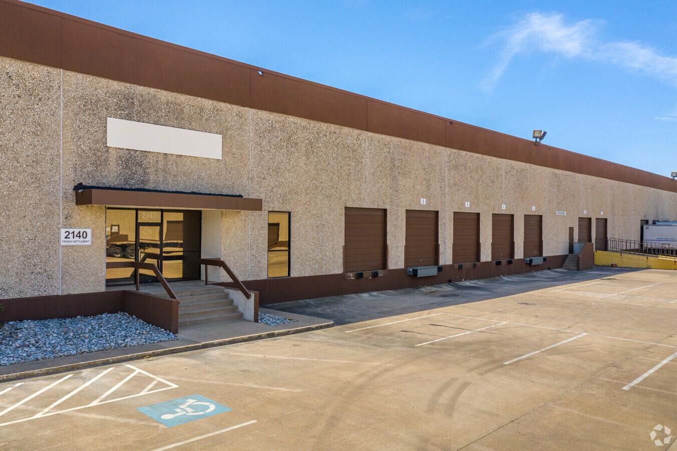 21302160 French Settlement Rd, Dallas, TX 75212