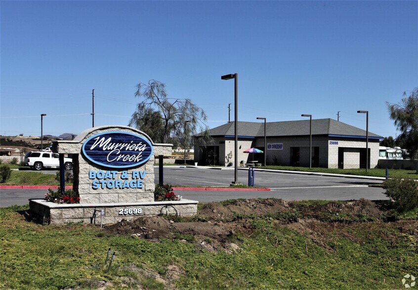 25698 Adams Ave, Murrieta, CA for lease - Building Photo - Image 2 of 9