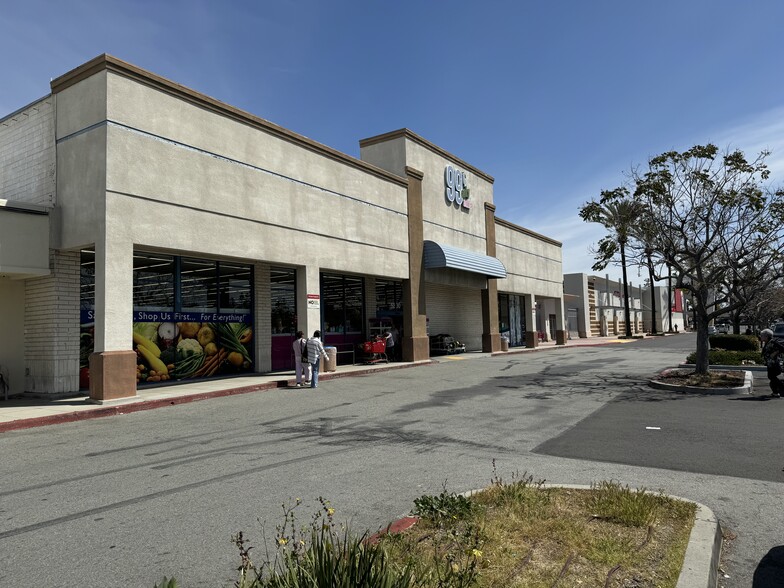 5120-5200 Moreno St, Montclair, CA for lease - Building Photo - Image 2 of 16