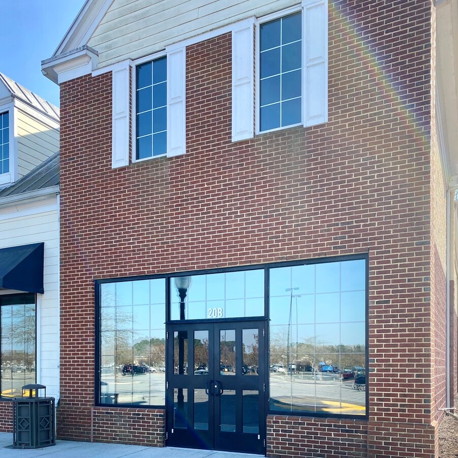 632 Grassfield Pky, Chesapeake, VA 23322 Cahoon Commons