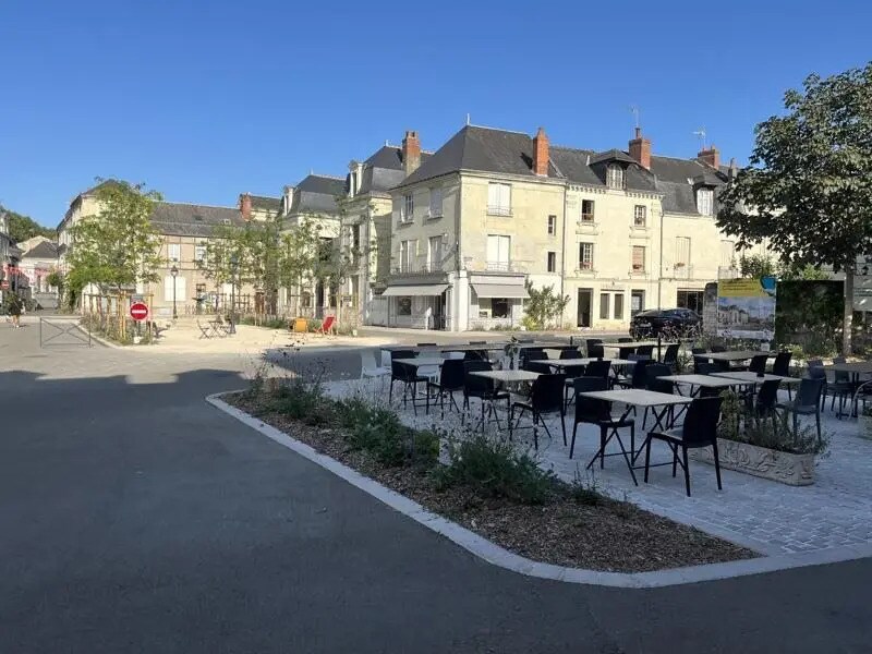 Retail in Anché for sale Building Photo- Image 1 of 6