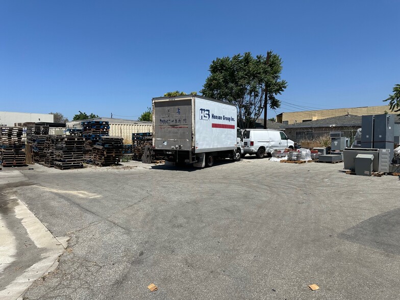 9733 Klingerman St, South El Monte, CA for lease - Building Photo - Image 3 of 17