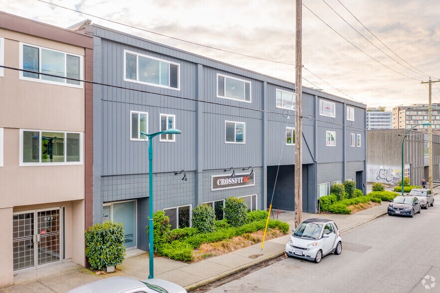 270-282 E 1st Ave, Vancouver, BC for lease - Building Photo - Image 2 of 4