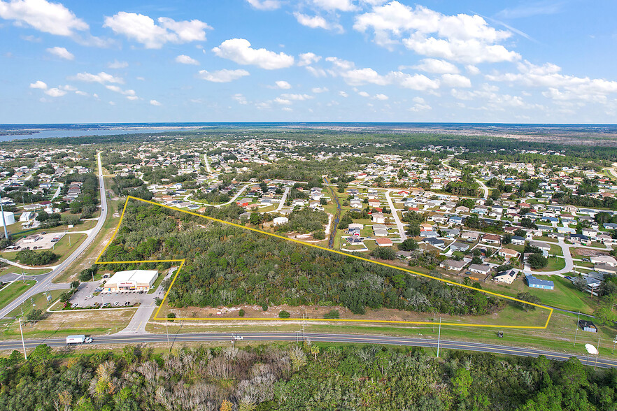 000 Marigold Ave, Poinciana, FL for sale - Building Photo - Image 1 of 18