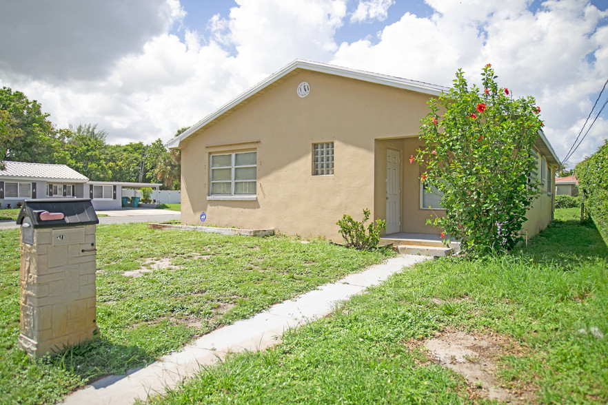 401 SE 12th Ave, Boynton Beach, FL for sale - Primary Photo - Image 1 of 1